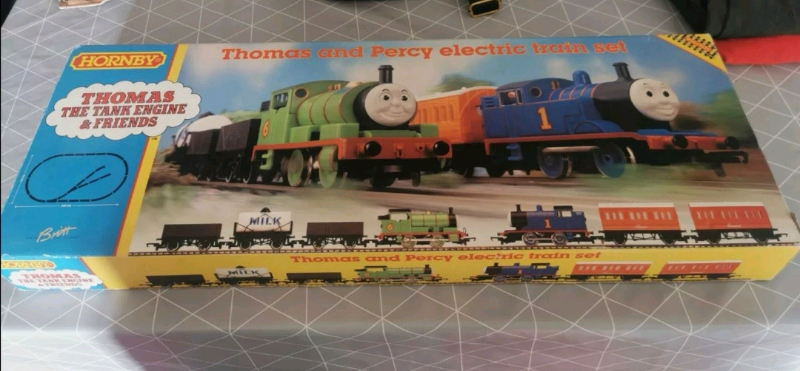 hornby thomas and percy electric train set